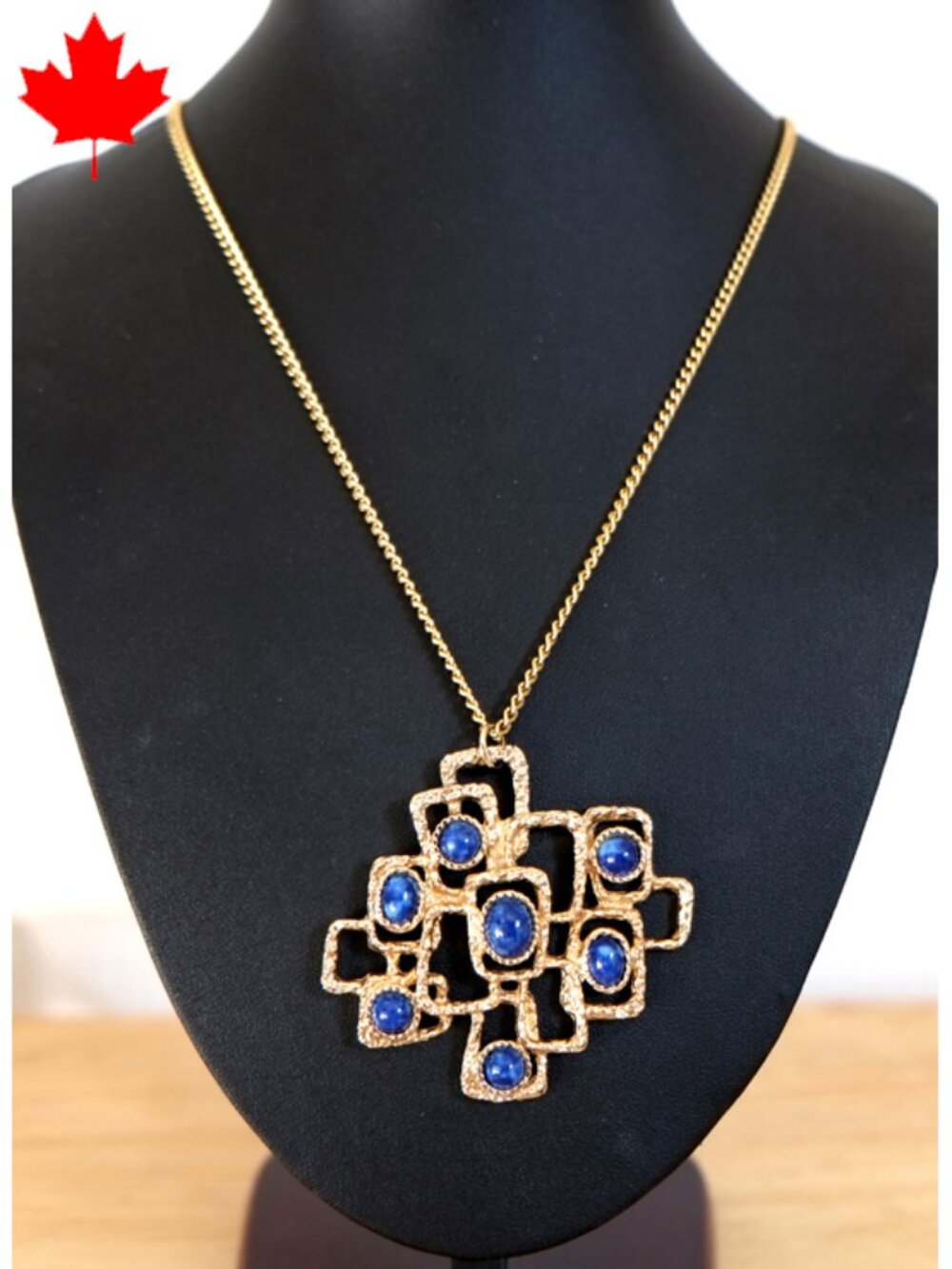 AS-NEW Sarah Coventry modernist geometric brutalist pendant necklace with blue c